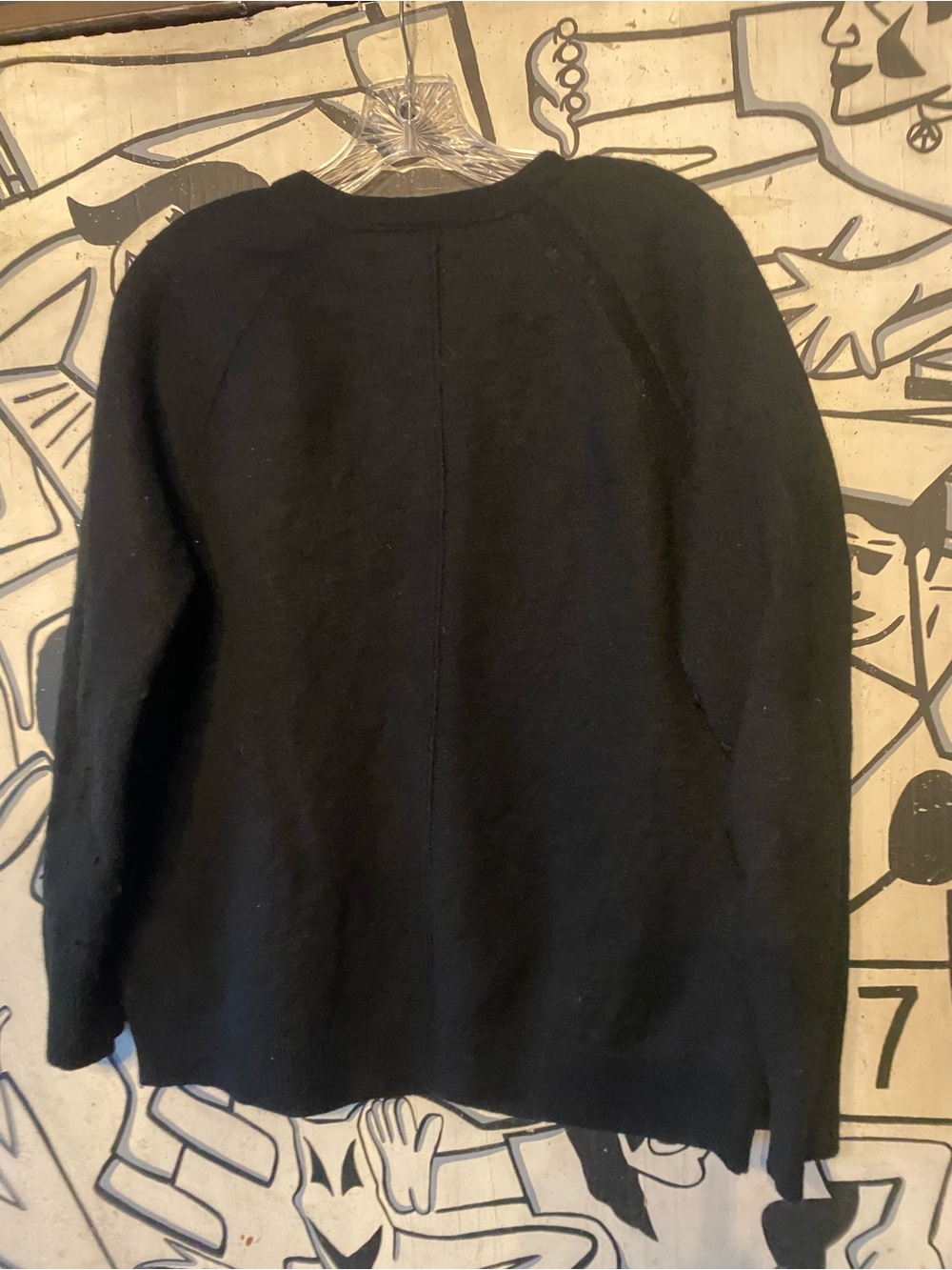 GAP Women’s Black V-Neck Sweater - Picture 3 of 4